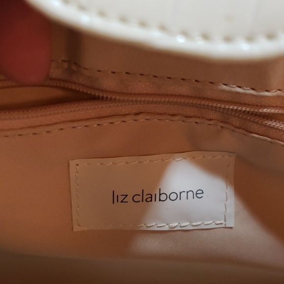 Liz Claiborne cream handbag - Picture 5 of 6